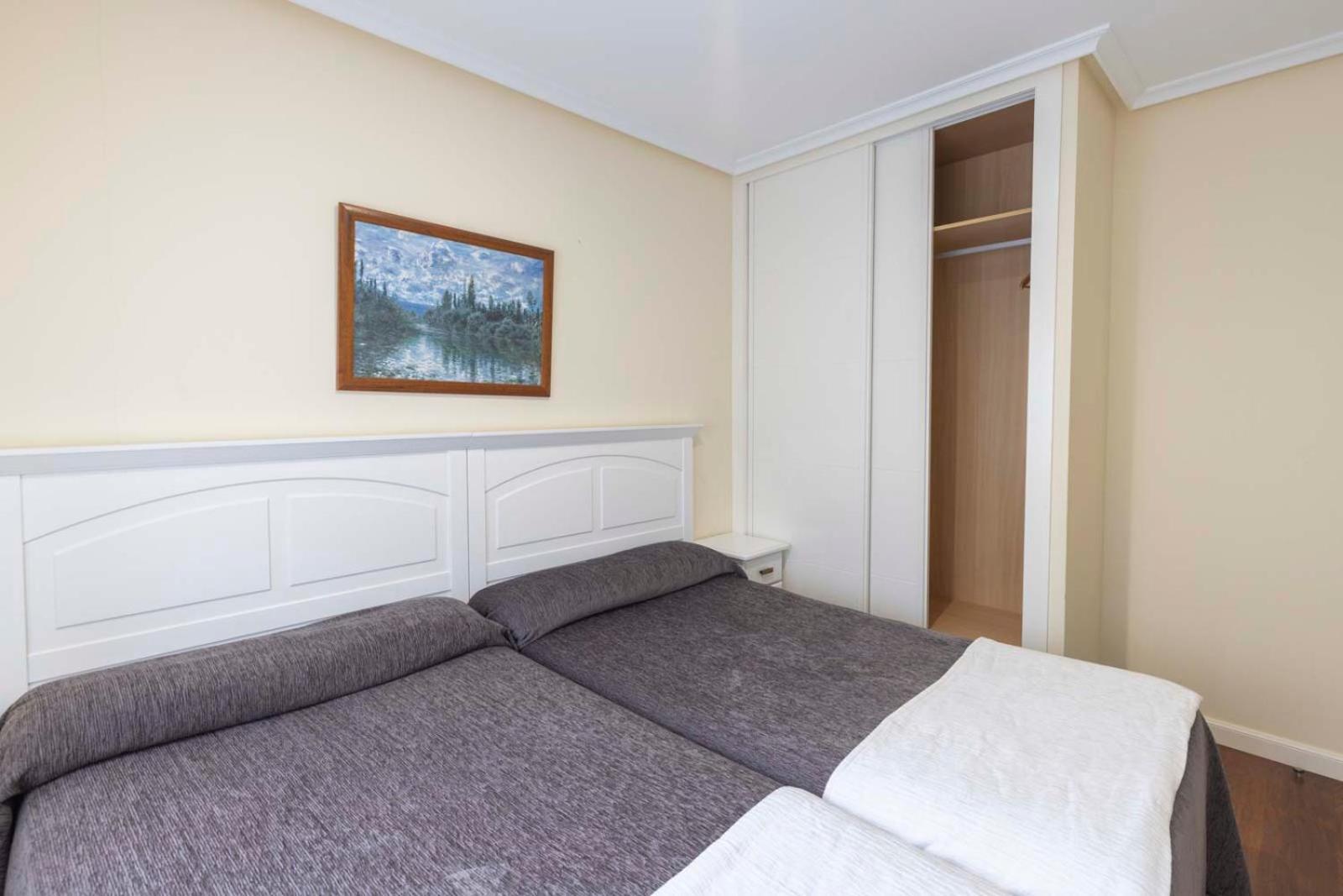 Apartamentos Verdemar Llanes Eksteriør bilde
